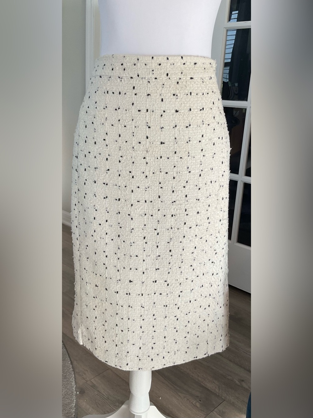 Ann Taylor Cream Confetti Tweed Pencil Skirt Size 10 - Picture 3 of 10